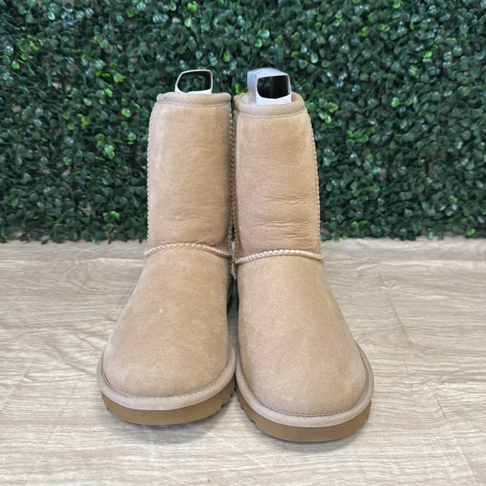 UGG Classic Short II - W5 - Picture 3 of 8